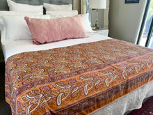 Load image into Gallery viewer, Ruhi ~ Hand Printed Throw
