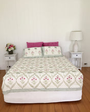 Load image into Gallery viewer, Summer Bedcover Set ~ Kashvi Palm (Super King)