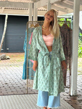 Load image into Gallery viewer, Kimono - Danika (Low Stock)