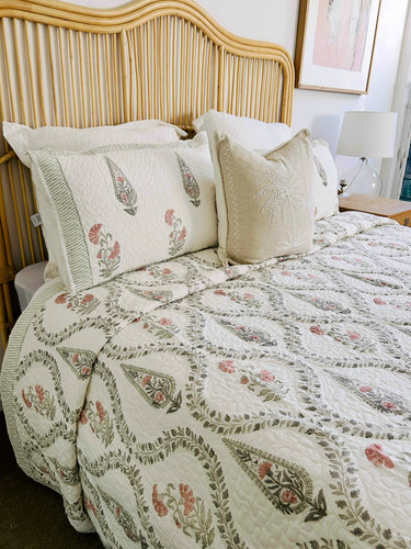 Aarna | Quilted Coverlet King