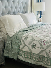 Load image into Gallery viewer, Charita Palm Dohar ~ (Queen | King