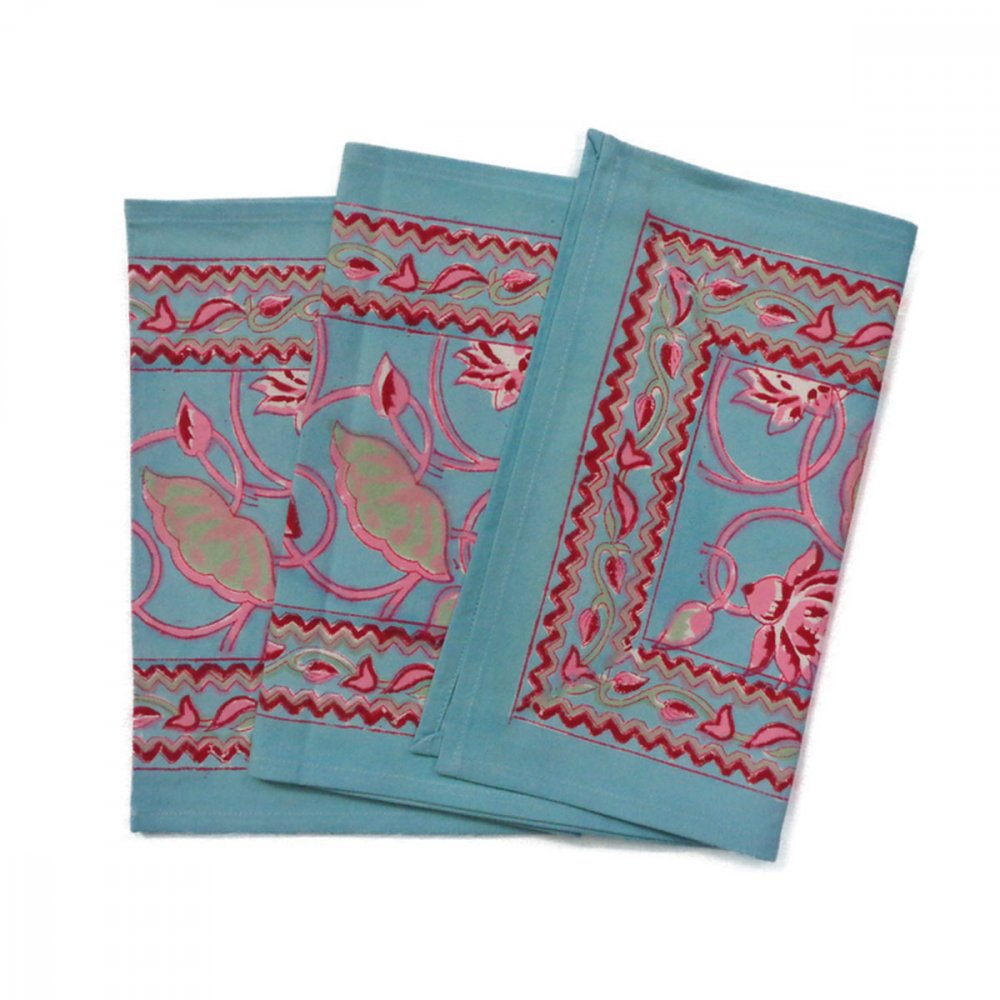 Amishi ~ Table Runner