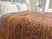Load image into Gallery viewer, Basanti Cotton Filled Quilt  ~ King