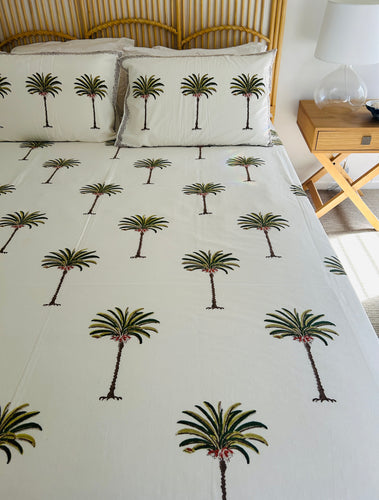 Summer Bedcover Set ~  Imperial Green Palm | (QUEEN - KING)