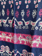 Load image into Gallery viewer, Ikat Throw / Bedcover ~ Dei