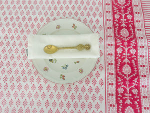 Strawberry Booti ~ Tablecloth  (8 ~ 10 Seater)