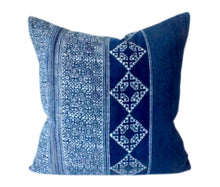 Load image into Gallery viewer, Hmong Handwoven Cushion ~ Charan